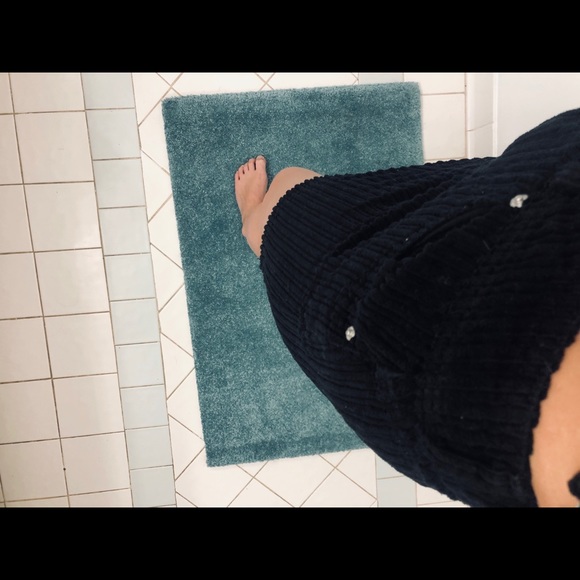 Black Velvet skirt - Picture 4 of 4